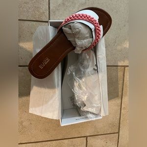 New Bijou 9.5 W Coral Sandals